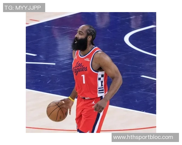 莱昂纳德末节表现低迷全场17投8中贡献20分3篮板2助攻三分球命中率50