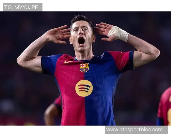 莱万在巴萨的幸福生活揭秘或将继续留队一两年