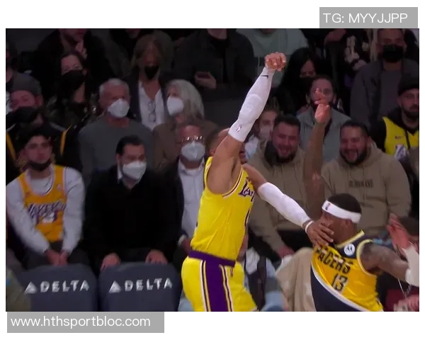 克雷格波特精彩表现撤步远投被犯规成功打成三分加一