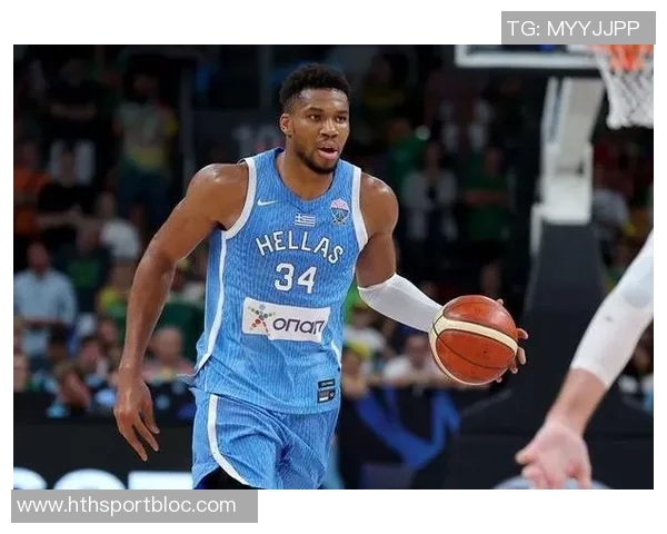 字母哥荣膺周最佳赛季前三战场均36分16板7助投篮命中率高达683